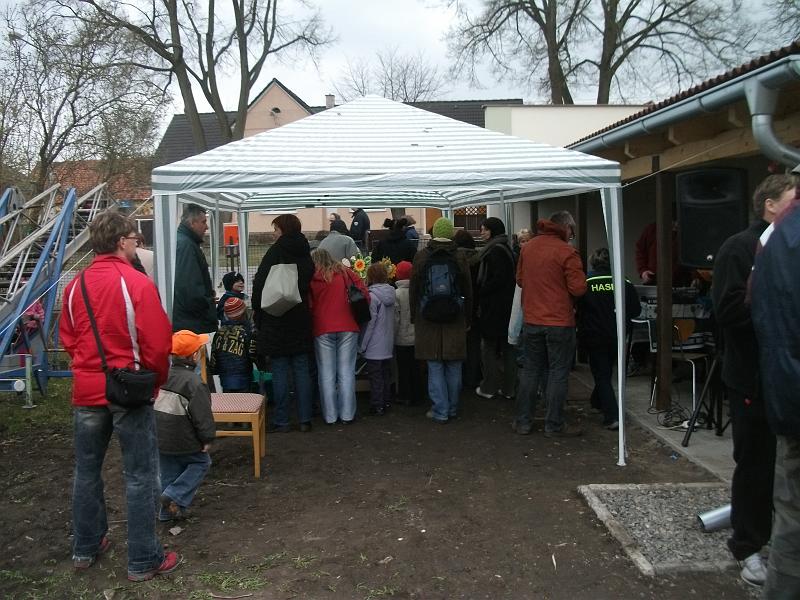 foto 028.jpg - Stnek s velikonon dekorac byl od zatku v obleen